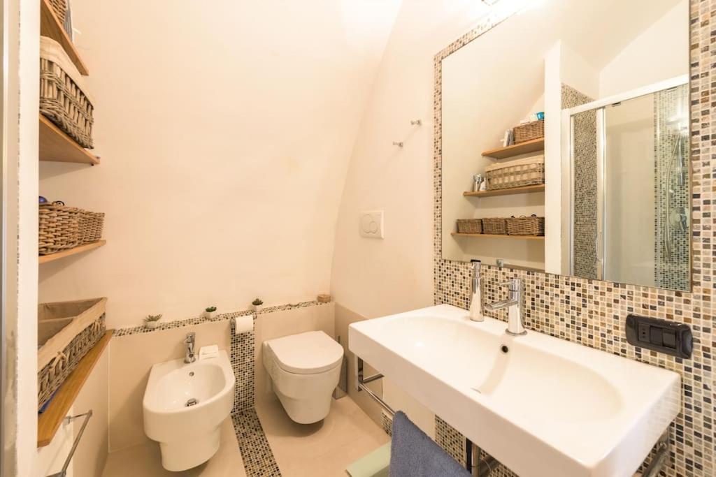 Traditional Apartment In Old City Bari Exteriör bild